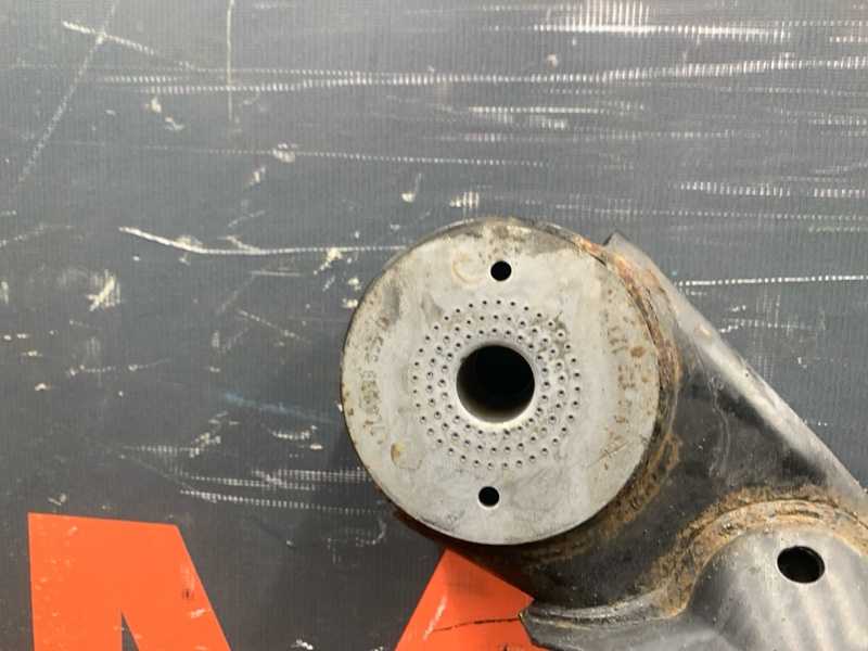 Балка поперечная (подрамник), 4800 рублей, Красноярск