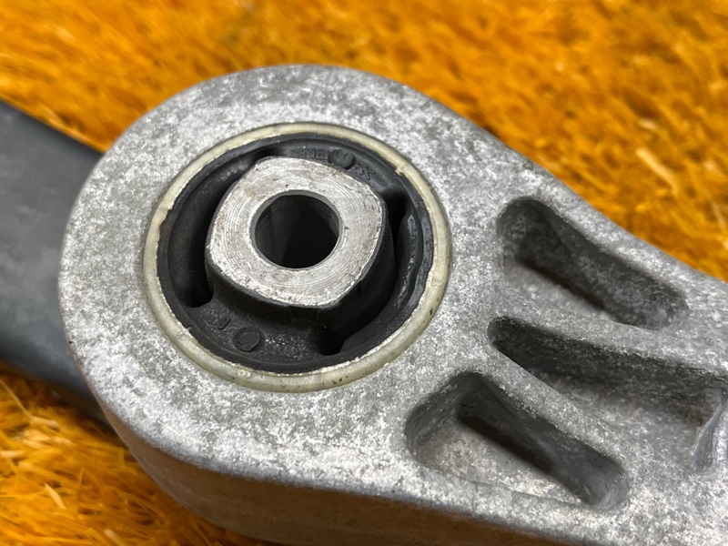 подушка двигателя, 1000 рублей, Красноярск