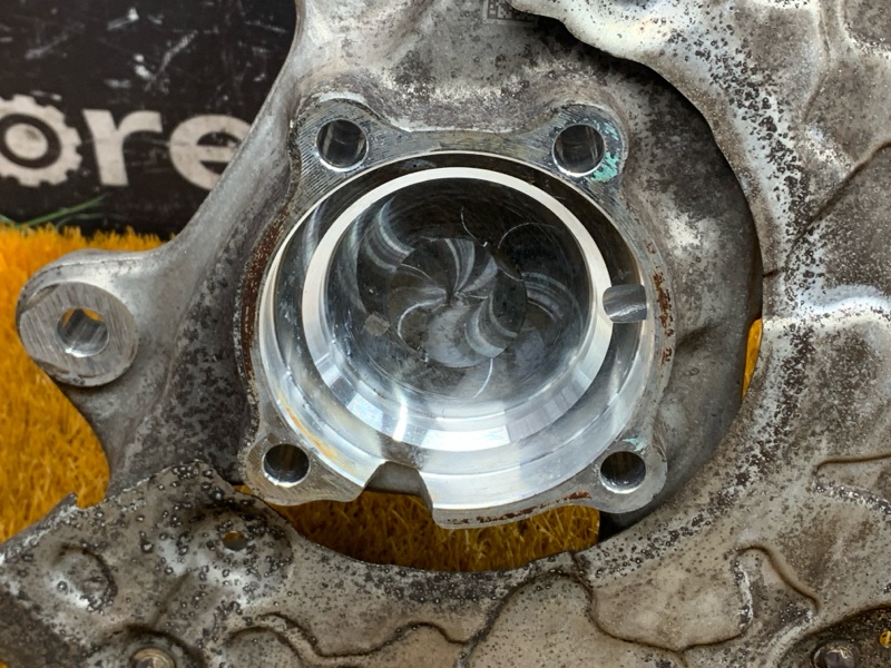 кулак поворотный, 10000 рублей, Красноярск