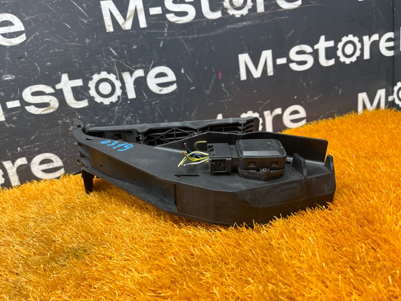 педаль газа, 500 рублей, Красноярск