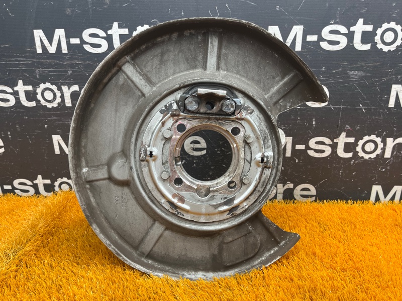 кулак поворотный, 1500 рублей, Красноярск