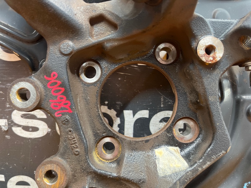 кулак поворотный, 1500 рублей, Красноярск