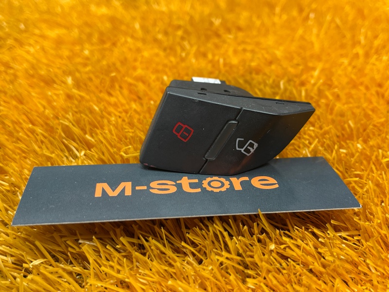 Кнопка центрального замка, 1000 рублей, Красноярск