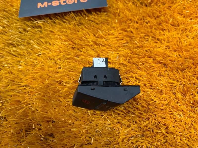 Кнопка центрального замка, 1000 рублей, Красноярск