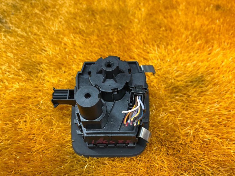 Переключатель света фар, 500 рублей, Красноярск