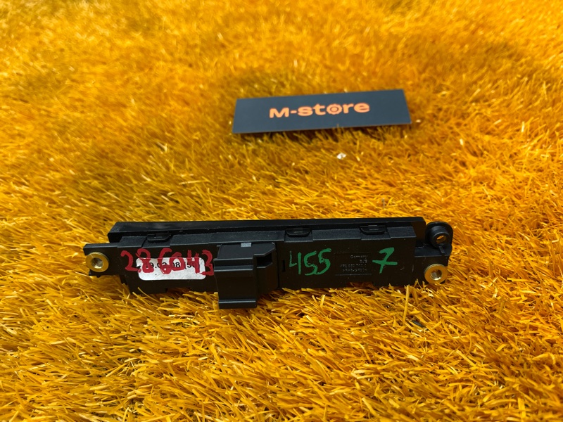 кнопка памяти сидений, 300 рублей, Красноярск