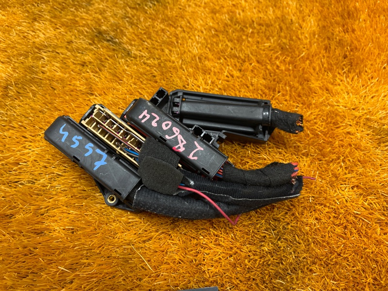 блок предохранителей, 1000 рублей, Красноярск