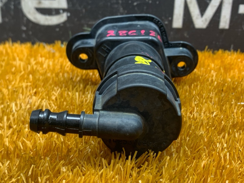 Форсунка омывателя фары, 1000 рублей, Красноярск