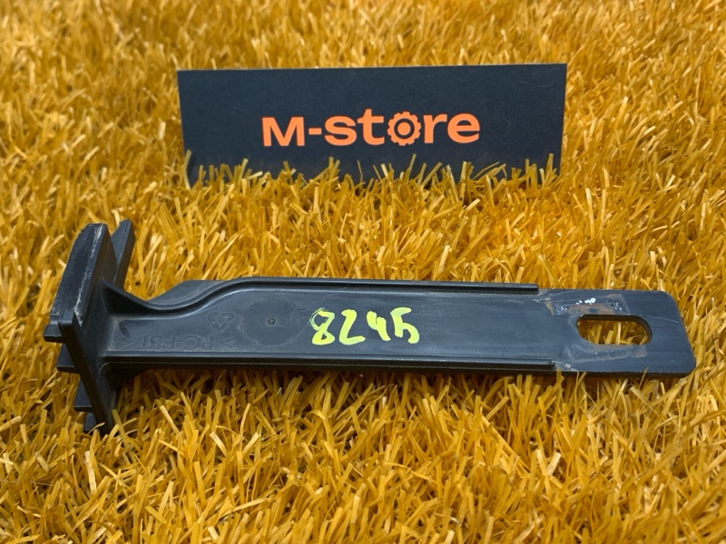 крепление бампера, 1000 рублей, Красноярск