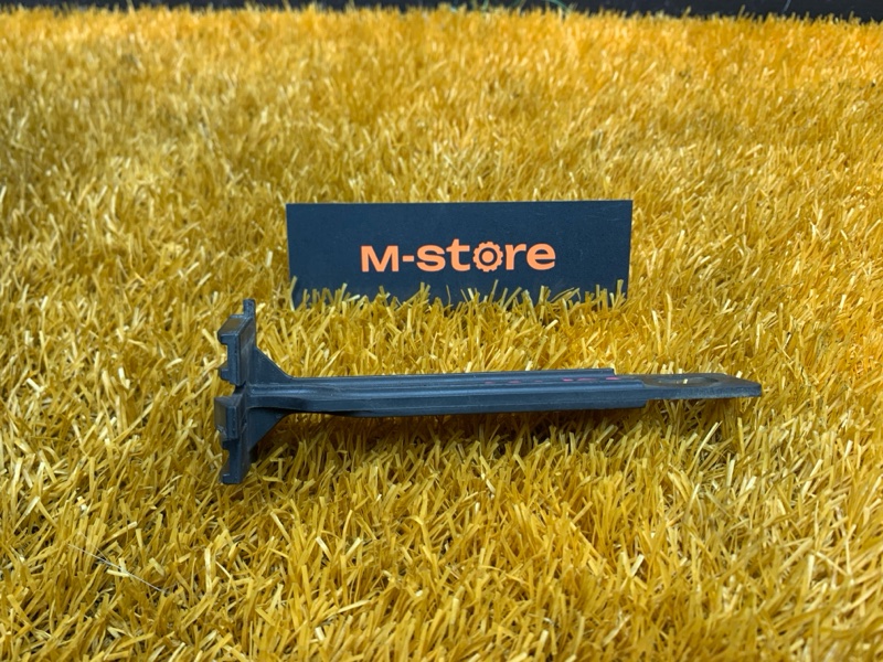 крепление бампера, 1000 рублей, Красноярск