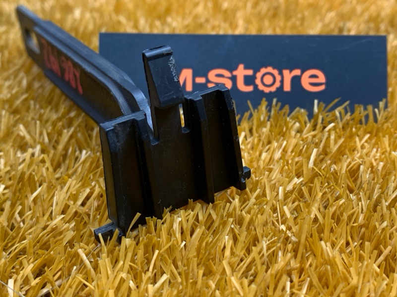 крепление бампера, 1000 рублей, Красноярск