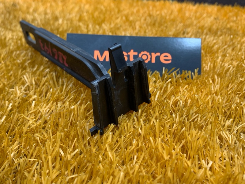 крепление бампера, 1000 рублей, Красноярск