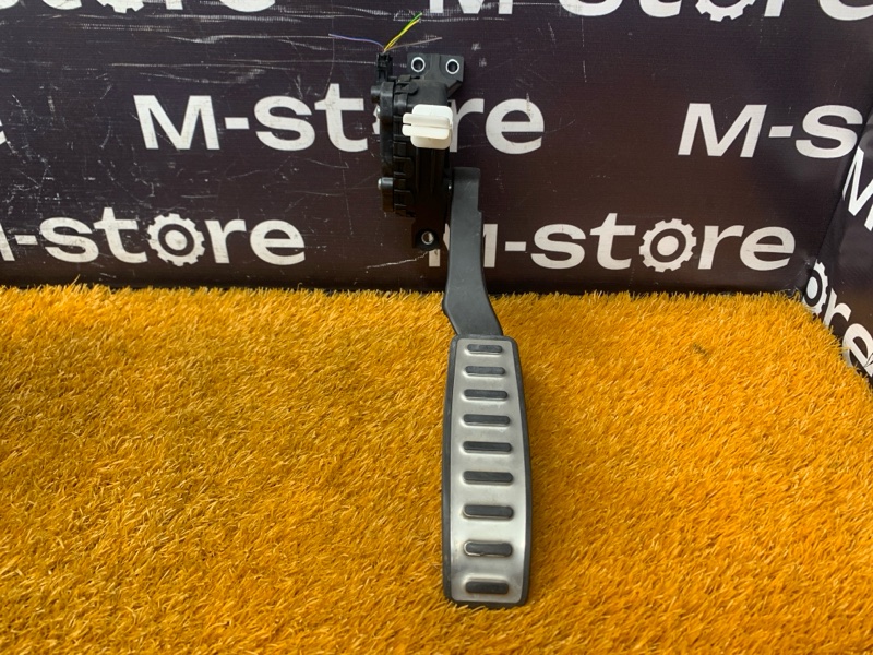 педаль газа, 500 рублей, Красноярск