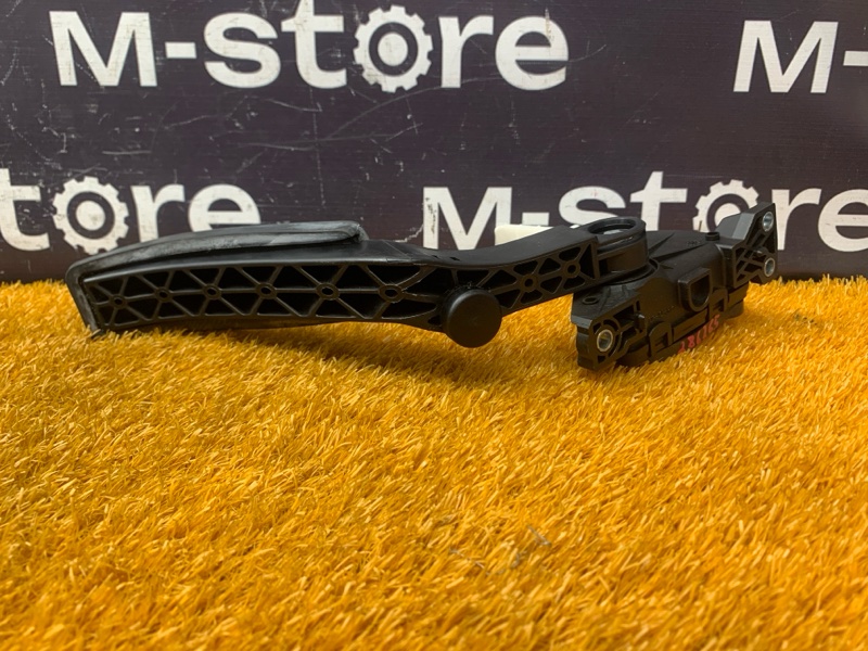 педаль газа, 500 рублей, Красноярск