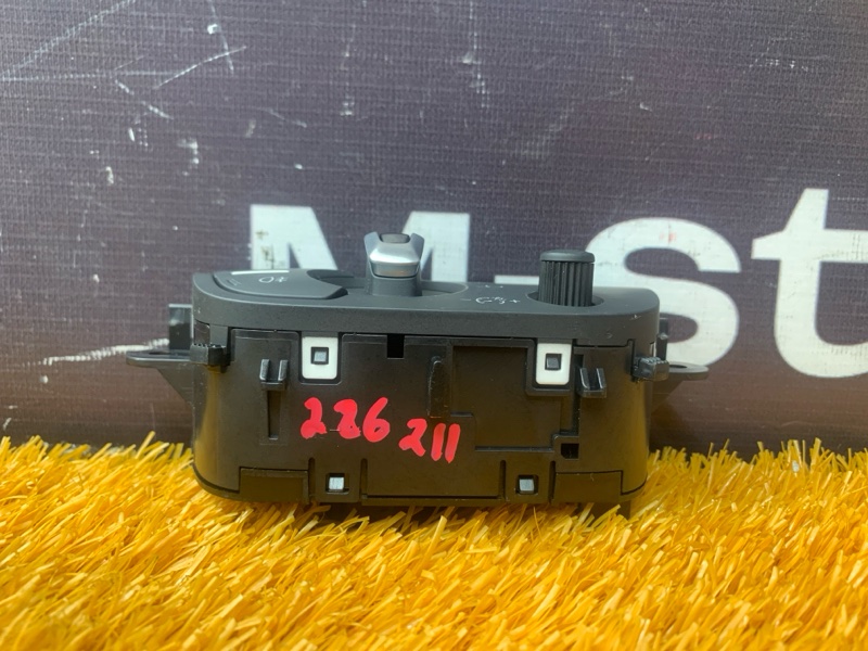 Переключатель света фар, 2000 рублей, Красноярск