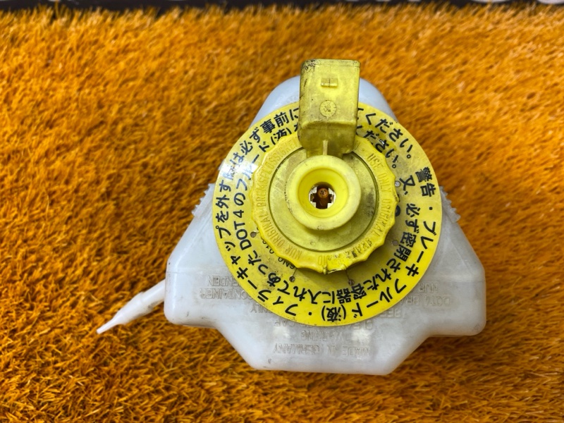 Бачок главного тормозного цилиндра, 500 рублей, Красноярск