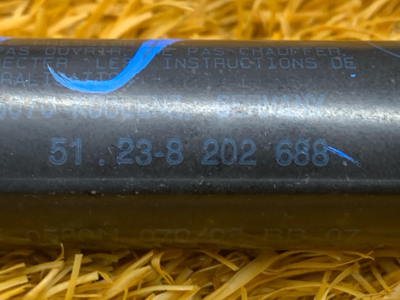 амортизатор капота, 1000 рублей, Красноярск