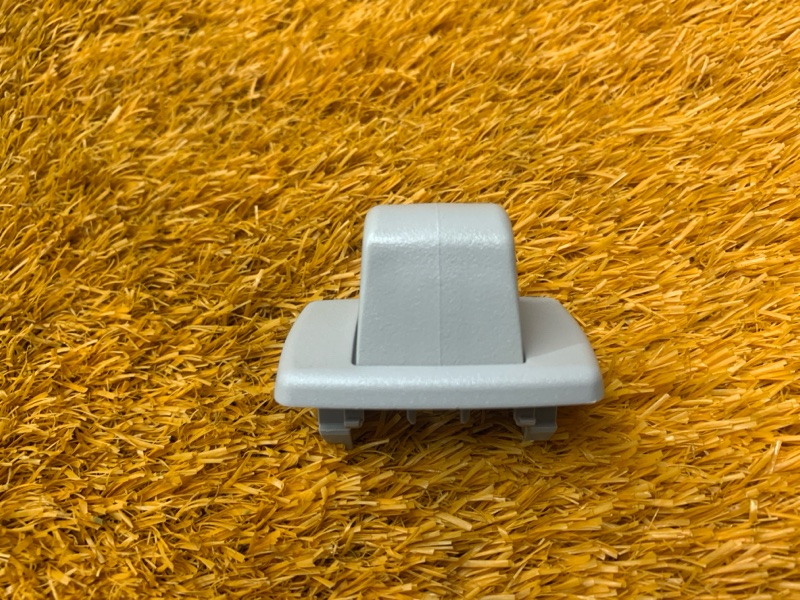 Крючок солнцезащитного козырька, 400 рублей, Красноярск