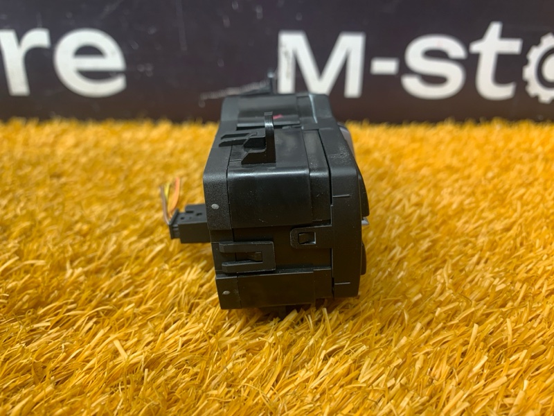 Переключатель света фар, 1000 рублей, Красноярск