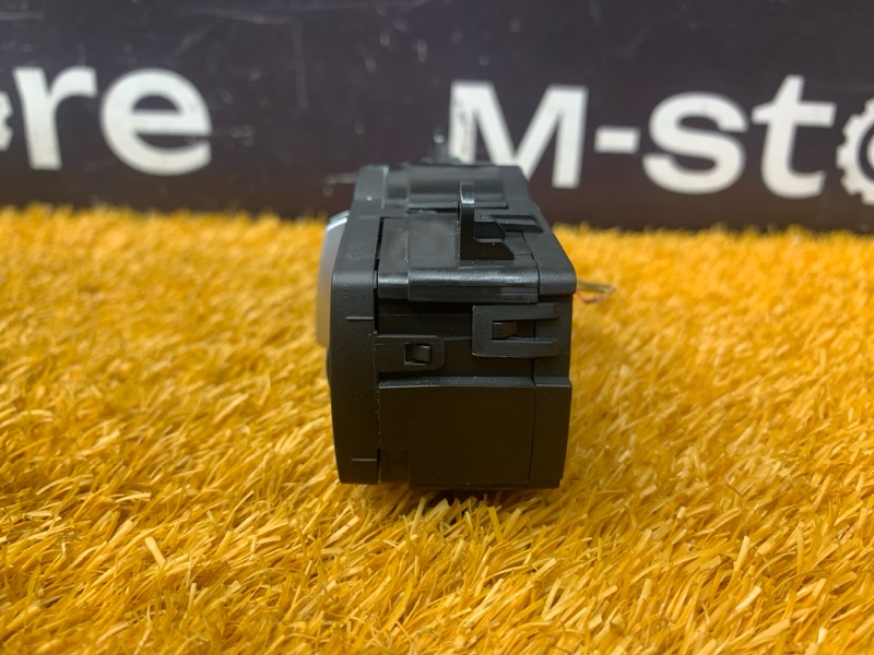 Переключатель света фар, 1000 рублей, Красноярск