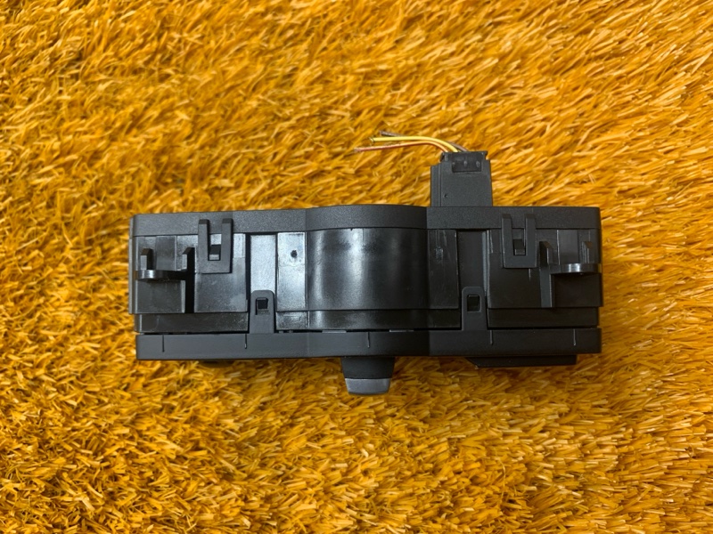 Переключатель света фар, 1000 рублей, Красноярск