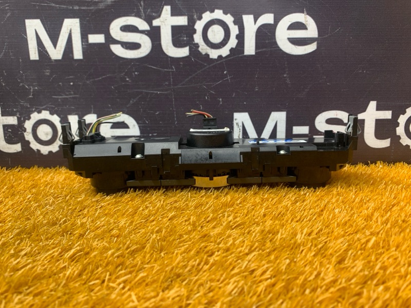 Блок управления магнитолой, 2000 рублей, Красноярск