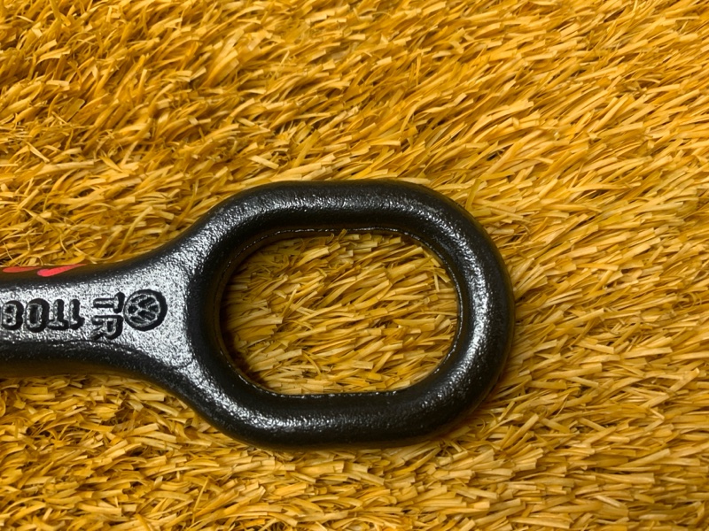 Крюк буксировочный, 1500 рублей, Красноярск