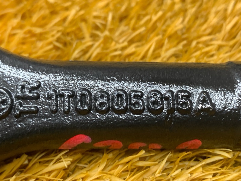 Крюк буксировочный, 1500 рублей, Красноярск