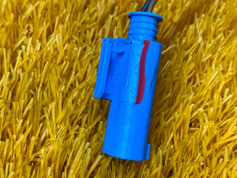 Концевик капота, 800 рублей, Красноярск