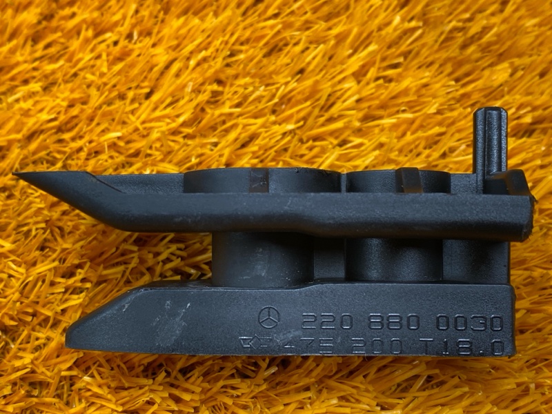 крепление бампера, 1000 рублей, Красноярск