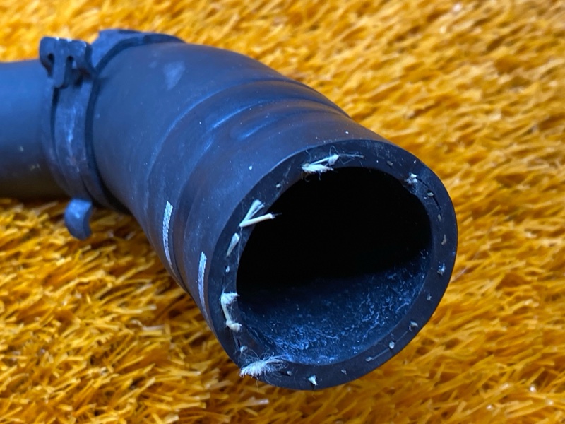 Патрубок системы охлаждения, 500 рублей, Красноярск