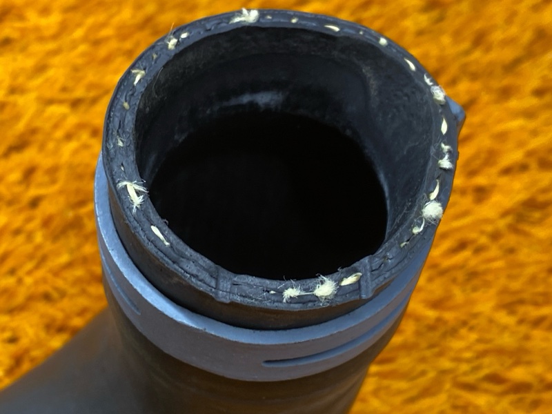 Патрубок системы охлаждения, 900 рублей, Красноярск