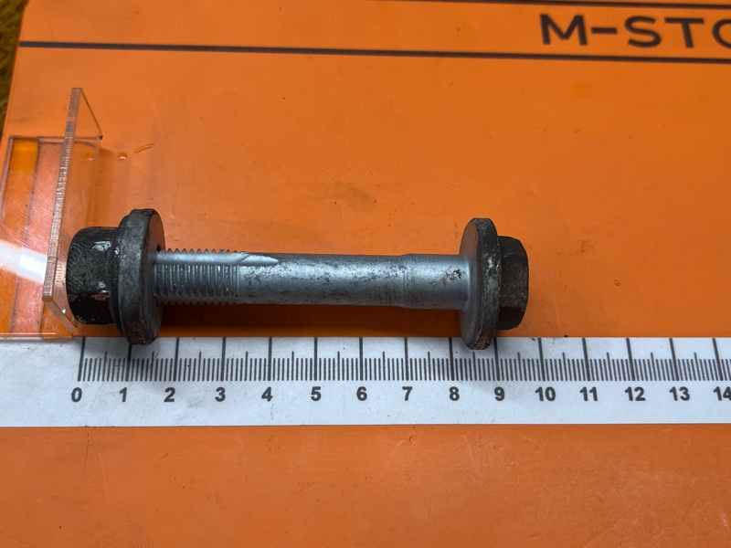 Болт развальный, 800 рублей, Красноярск