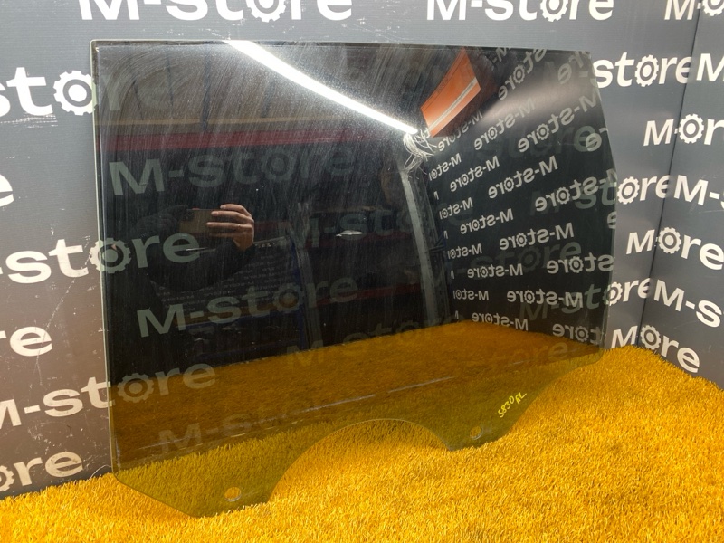 Стекло боковое, 850 рублей, Красноярск