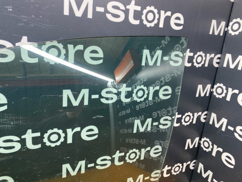 Стекло боковое, 1300 рублей, Красноярск