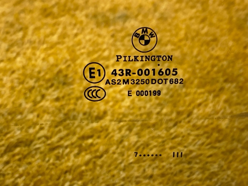 Стекло боковое, 1300 рублей, Красноярск