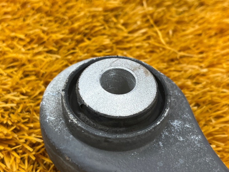 Рычаг подвески верхний, 500 рублей, Красноярск