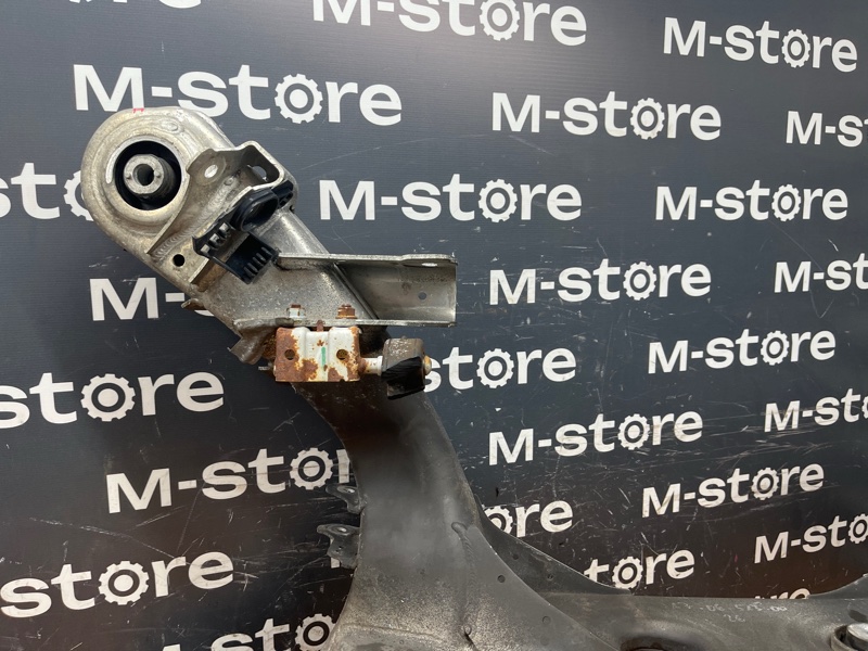 Балка поперечная (подрамник), 1800 рублей, Красноярск