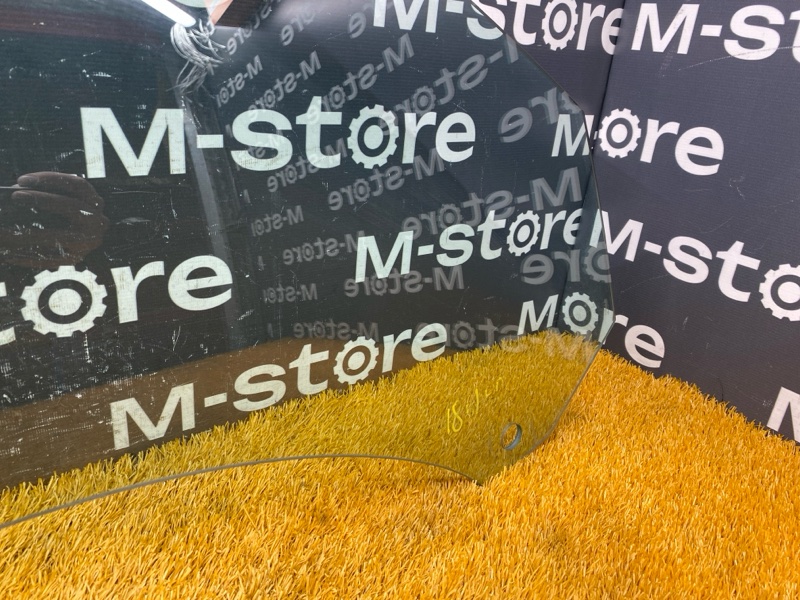 Стекло боковое, 700 рублей, Красноярск