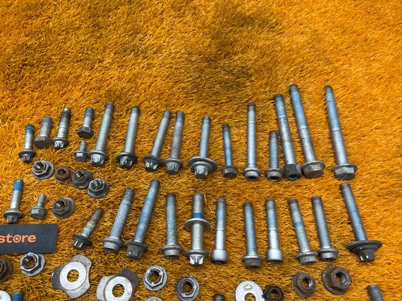 Болты и гайки задней подвески, 1600 рублей, Красноярск