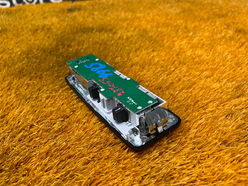 плафон освещения, 1000 рублей, Красноярск