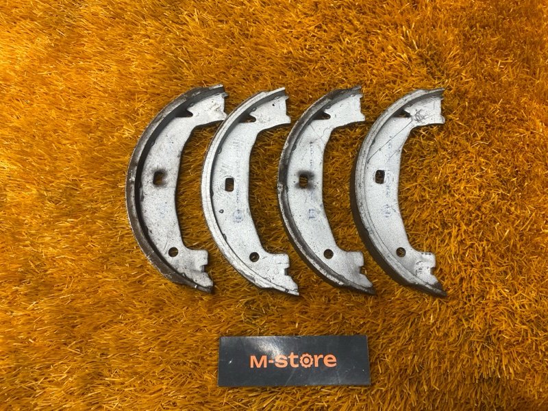 Колодки ручника, 500 рублей, Красноярск