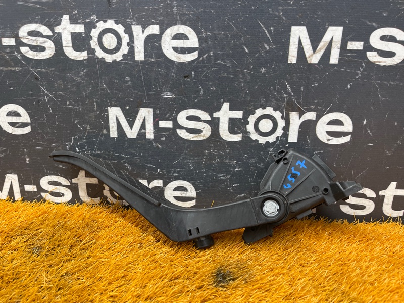 педаль газа, 500 рублей, Красноярск