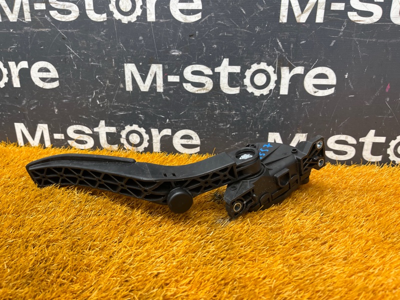 педаль газа, 500 рублей, Красноярск