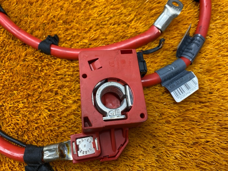 Клемма аккумулятора плюс, 3700 рублей, Красноярск