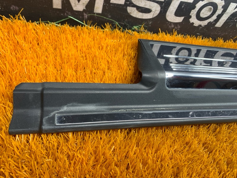 Накладка на порог салона, 1000 рублей, Красноярск