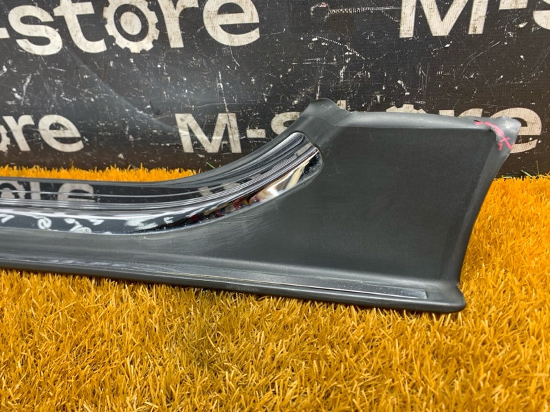 Накладка на порог салона, 1000 рублей, Красноярск