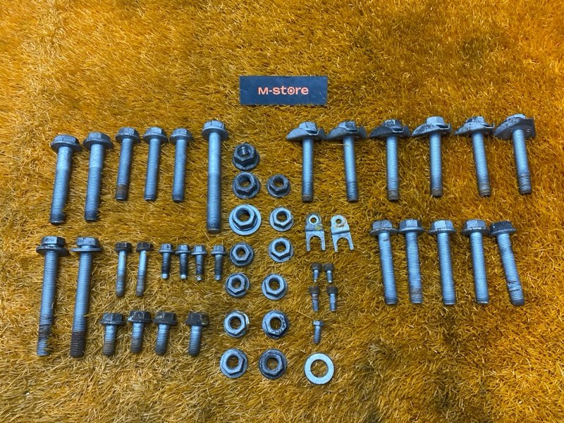 Болты и гайки задней подвески, 900 рублей, Красноярск