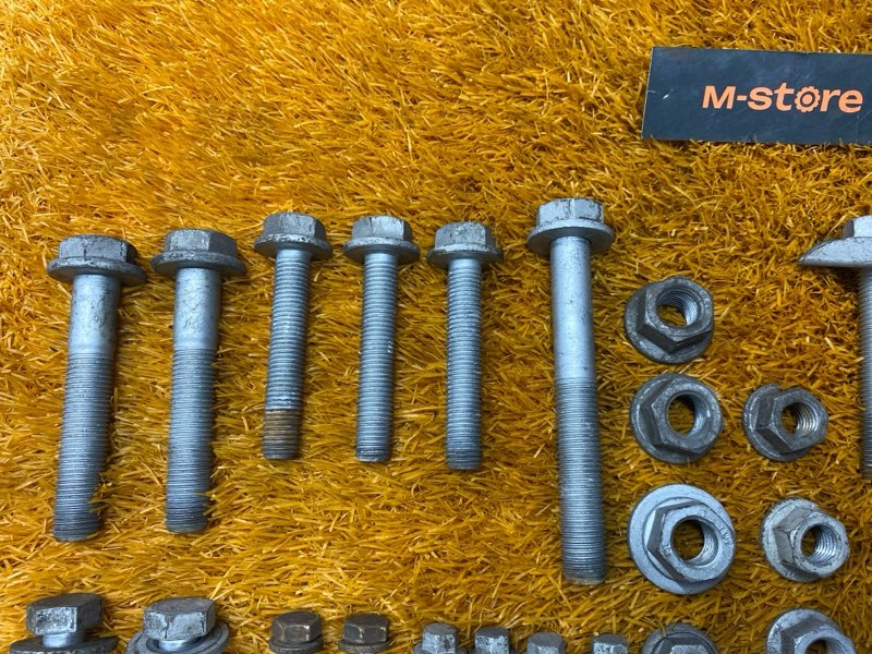Болты и гайки задней подвески, 900 рублей, Красноярск