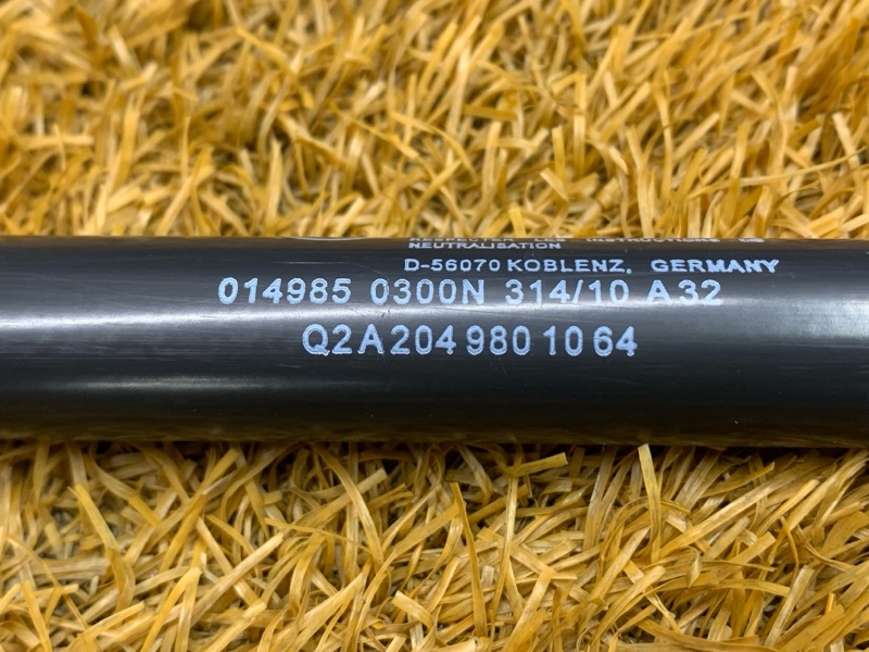 амортизатор капота, 2000 рублей, Красноярск